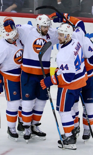 On cusp of playoff spot, Islanders head on long road trip